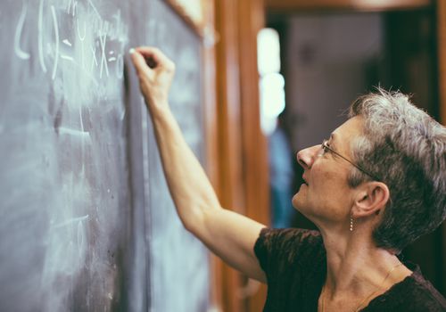 Prioriteit 75 jarige vrouw