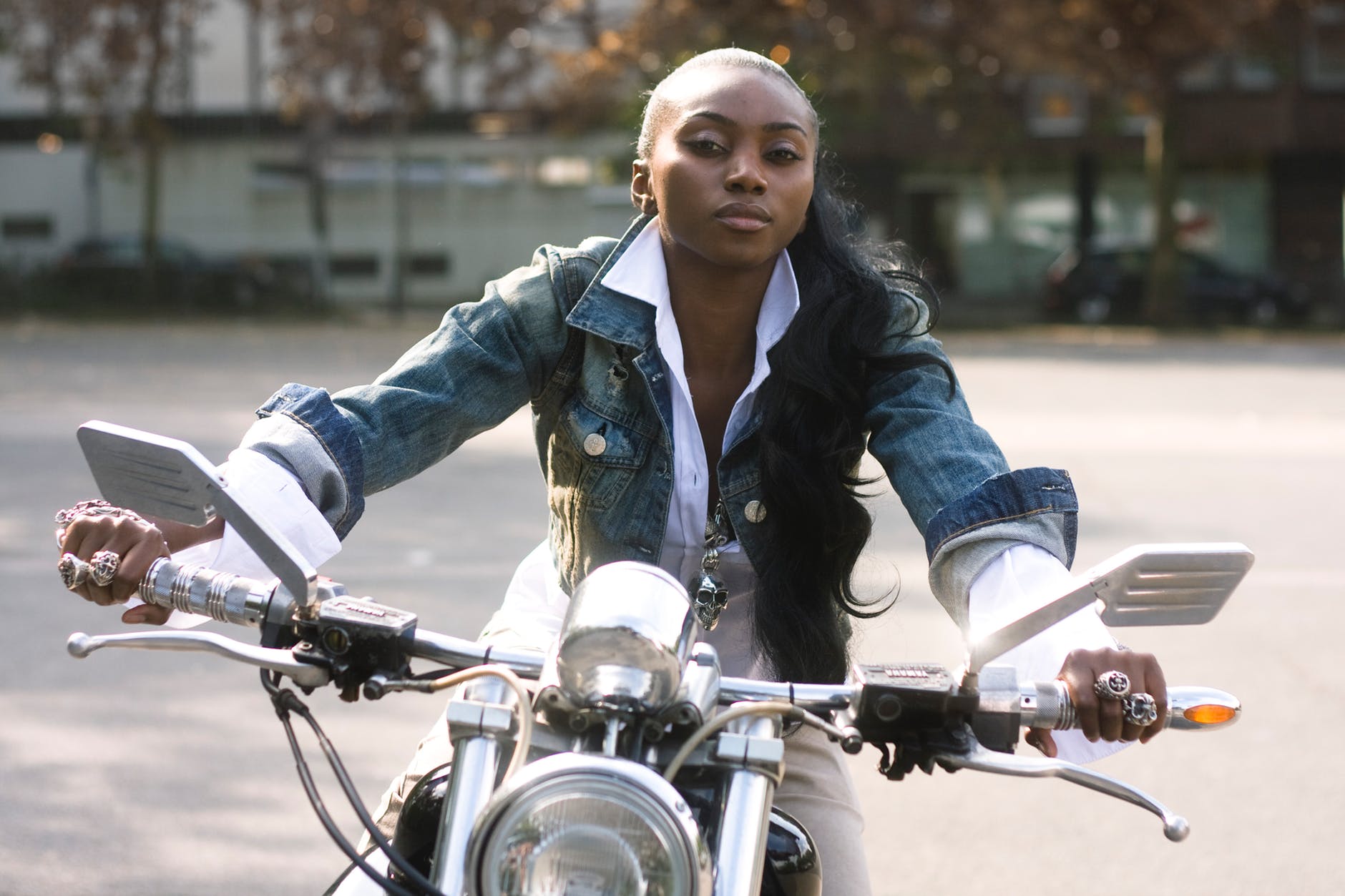 waarom meer vrouwen motor moeten rijden |