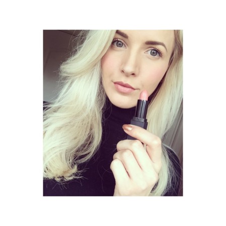 elf cosmetics romy voskuilen