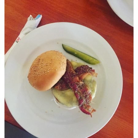 steakhouser burger Tony Roma's Curacao
